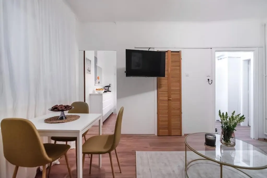 Ruhelage Im Zentrum Nahe Schottentor-Contactless Self-Check-In Vienna Apartment